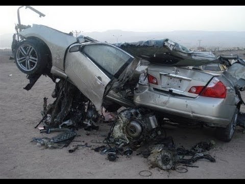 Horrible accident !! Car Crash Compilation 2013 (Do not Watch)