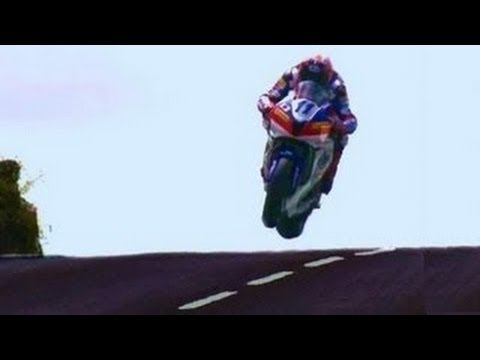 THE GREATEST SHOW ON EARTH ★HD★ 322kmh-200mph Street Race ✔ ISLE of MAN TT