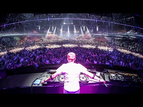 Armin van Buuren live @ Amsterdam Music Festival 2015