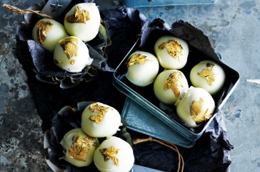 Golden eggnog truffles