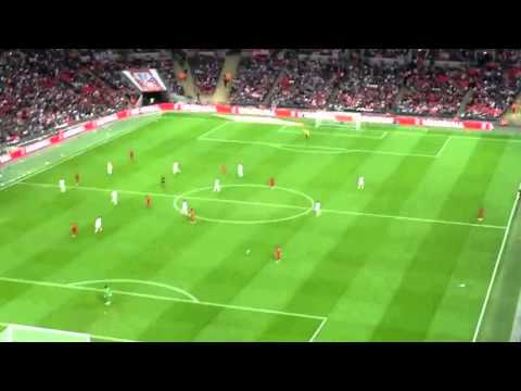 PAPER AIRPLANE launched from TOP of stadium hits player! LMAO [England vs Peru] [RAW FOOTAGE]