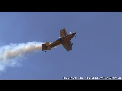 2014 Jones Beach Airshow - Matt Chapman (Eagle 580)