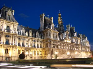 : Paris City Hall