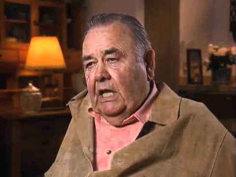 Jonathan Winters discusses working with Bob Hope - EMMYTVLEGENDS.ORG