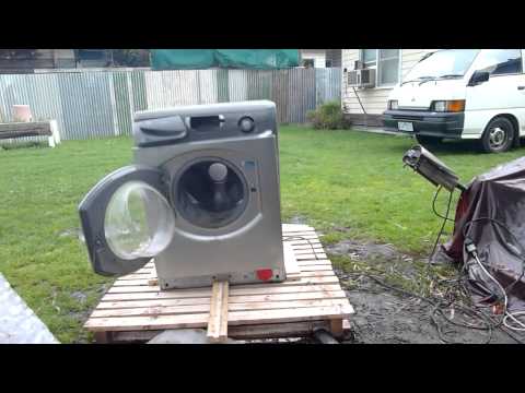 Self Destructing Washing Machine Epic - Hotpoint Self Destructs