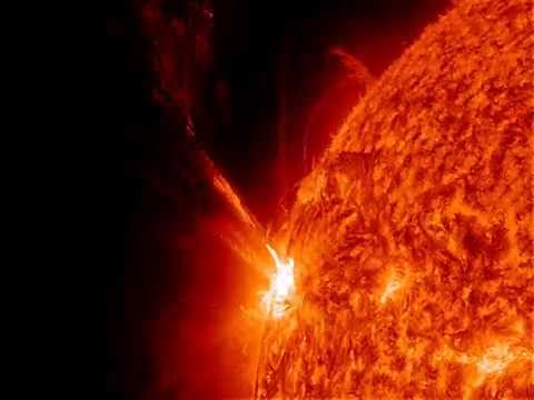 X2.7 Solar Flare and Coronal Mass Ejection (5/5/2015) - SolarHam.com