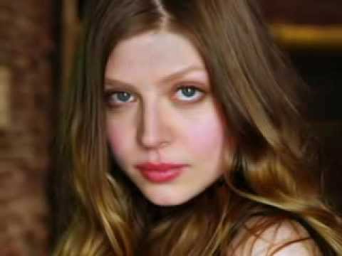 Amber Benson Hot Pics in HD -- Must See