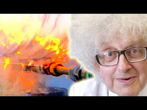 Underwater Sodium - Periodic Table of Videos