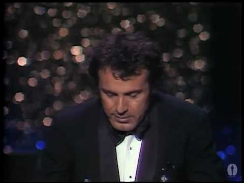 Milos Forman ‪Wins Best Director: 1976 Oscars