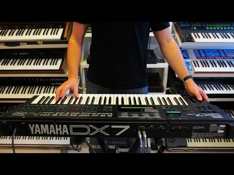 YAMAHA DX7 II Synthesizer "1987"