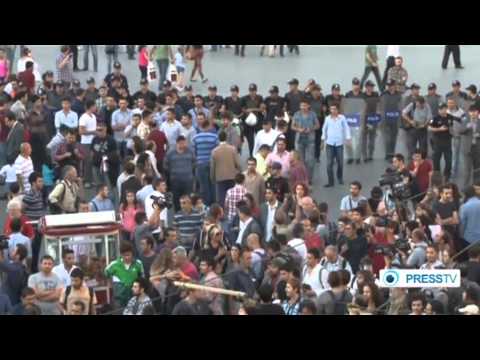 Anti-govt. protesters clash with police in Hatay province, Istanbul