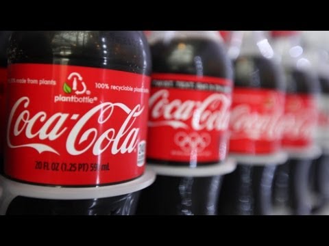 Media critic: New Coke ad is 'awkward'