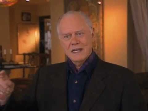 Larry Hagman discusses trying to leave I Dream of Jeannie- EMMYTVLEGENDS.ORG