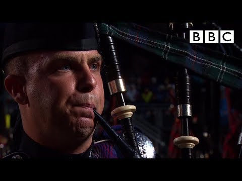 The Massed Pipes and Drums - Edinburgh Military Tattoo - BBC One