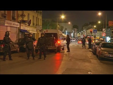 Paris shootings: Police raid apartment in Saint-Denis