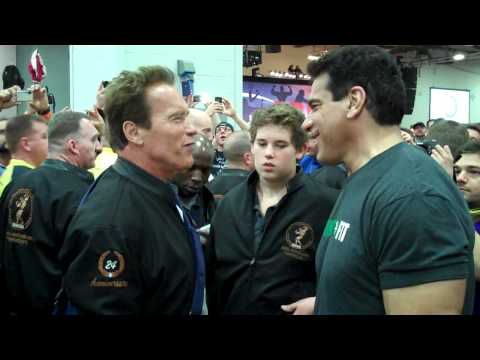 Arnold Schwarzenegger and Lou Ferrigno at Arnold Classic Expo 2012