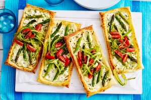 Goat's cheese and asparagus tart