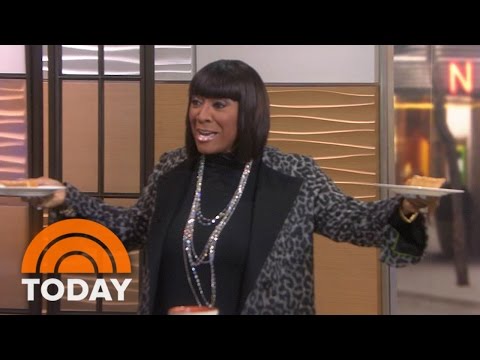 Patti LaBelle Surprises Willie, Tamron With Sold Out Sweet Potato Pie | TODAY