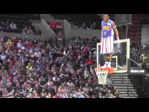 Harlem GlobeTrotters vs Select 2013