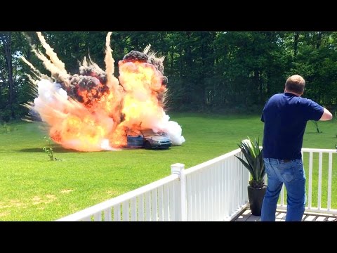 CRAZY Car Bomb Surprise PRANK!!