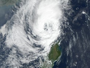 Typhoon Melor bringing 85 mile-per-hour winds and up to six inches of rain