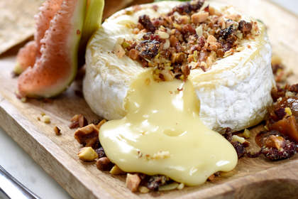 How to bake camembert.