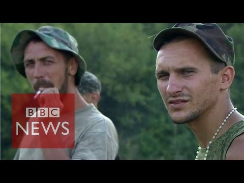 Ukrainian soldiers retreat to Russia - BBC News