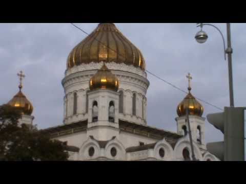 Inside the Kremlin and the Kolomenskoye Park in Moscow (My trip to Russia - Day 3)