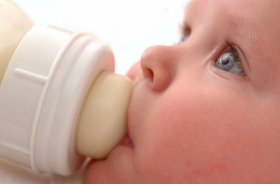 Strong Chinese demand for infant formula in China has led to depleted supermarket shelves in many Sydney suburbs.