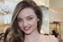 Miranda Kerr meets fans at her new pop-up shop, Kora Organics, at Westfield Bondi on Thursday.