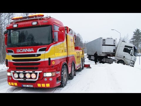 Heavy Recovery - Scania Vs MAN - Sweden