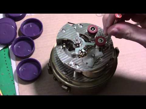 How I take apart a marine chronometer, Hamilton, Model 21, Part 1 of 2