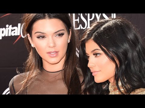 Kendall Jenner Slams Kylie on 'Keeping Up With The Kardashians' Premiere