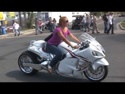 Daytona - Leesburg Bike Weeks, "BIKER CHICKS" RULE! 10 Solid Minutes