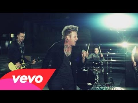 Papa Roach - Leader of the Broken Hearts (Official Music Video)