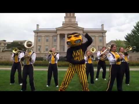 B1G Mascots "Shake It Off" Parody 2014