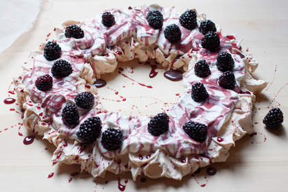 Emiko Davies' Christmas pavlova wreath.