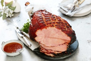 Glazed Christmas ham with sweet and tangy barbecue sauce