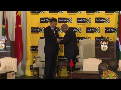 China's Xi in S. Africa ahead of regional summit