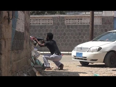 Yemen rebels clash with armed residents, local militia