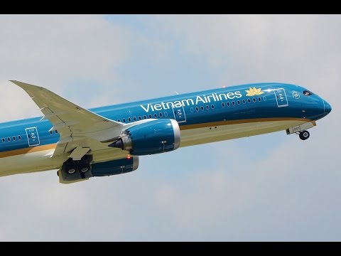 Vietnam Airlines Deluxe (Premium) Economy cabin (HAN-SGN) Boeing 787-9 Dreamliner