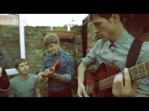 'Alleyway' by Life in Film - Burberry Acoustic