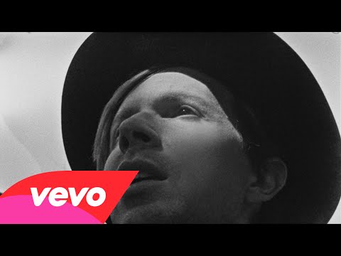 Beck - Heart Is A Drum