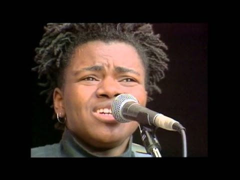 Tracy Chapman - "Talkin' About A Revolution" (Official Music Video)