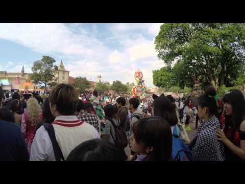 Tokyo Disneyland Walk-around: Halloween 4K (UHD)