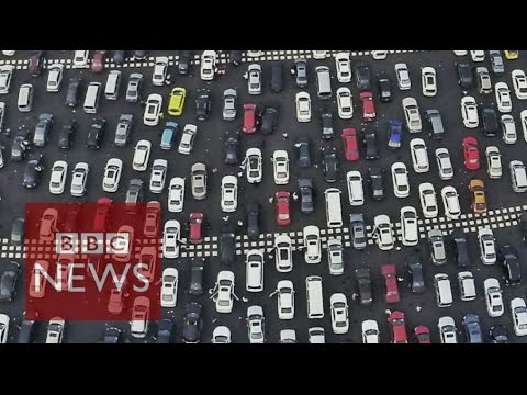 Beijing's huge traffic jam - BBC News