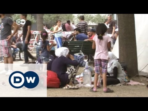 Germany expects 800,000 migrants in 2015 | DW News