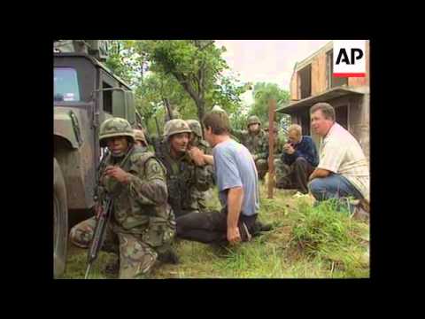 Bosnia - Serbs attack returning Muslims