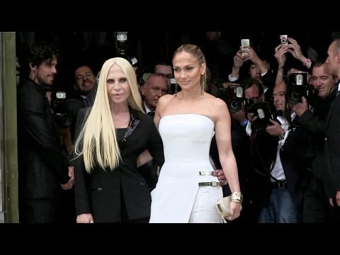 Photocall of Jennifer Lopez and Donatella Versace at Versace HC Fashion Show in Paris