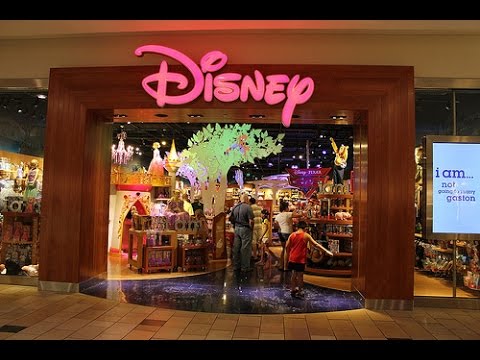 AN INSIDE LOOK AT THE DISNEY STORE!!!